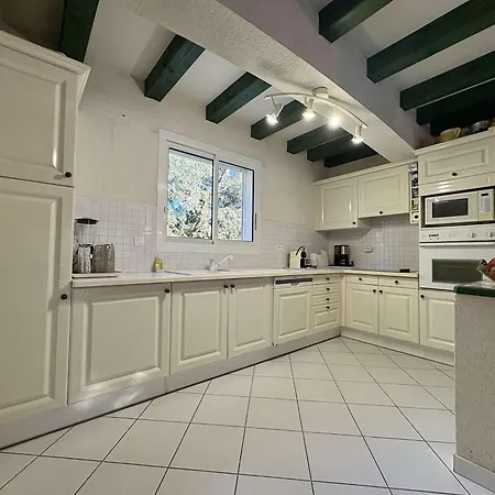 Holiday home Maison 4 Pieces A Saint-georges-d'oleron, Proche - Fr-1-246a-347